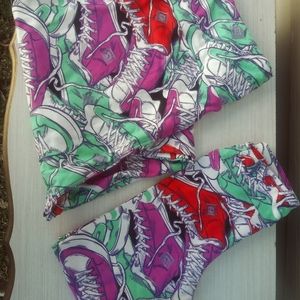 LulaRoe Converse leggings
